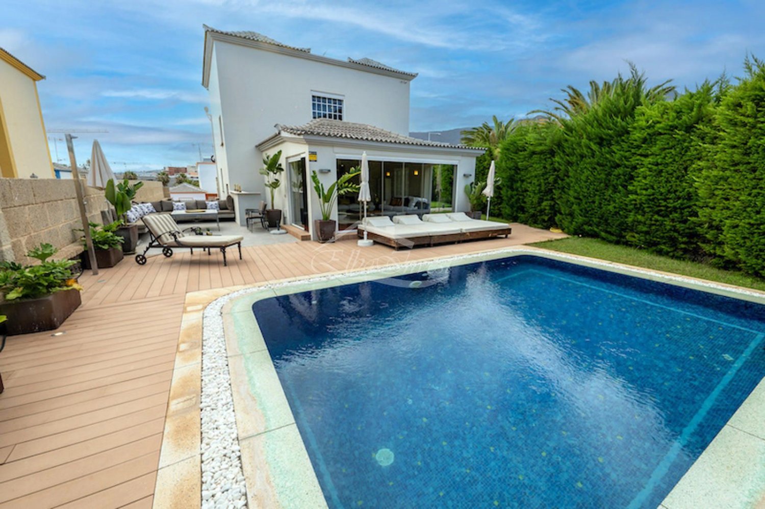 4 bedrooms Villa in Adeje, Spain No. 117108