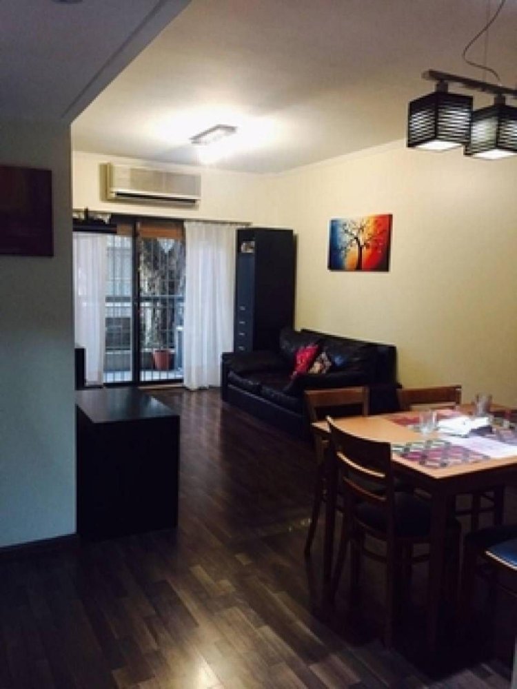 Apartamento de 3 dormitorios en Buenos Aires, Argentina No. 88455