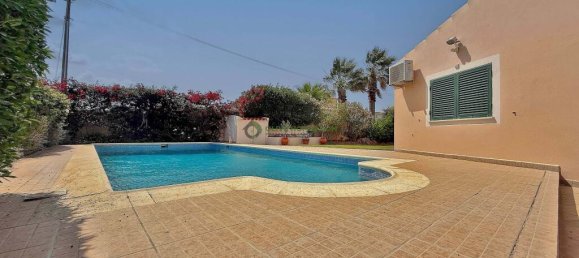 4 bedrooms Villa in Quarteira, Portugal No. 103635 8