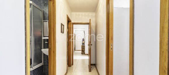 4 bedrooms Apartment in Porto, Portugal No. 95656 21