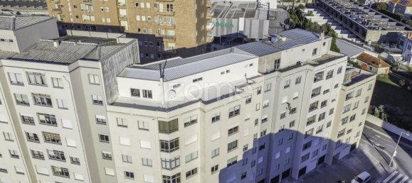 4 bedrooms Apartment in Porto, Portugal No. 95656 5