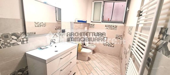 3 Schlafzimmer Wohnung in Varazze, Italy, Nr. 272638 18