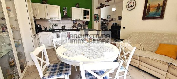 3 Schlafzimmer Wohnung in Varazze, Italy, Nr. 272638 4