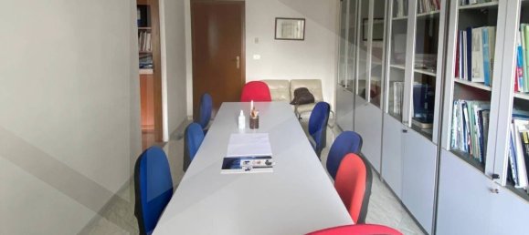 4 rooms Office in Altamura, Italy No. 21403 11