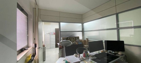 4 rooms Office in Altamura, Italy No. 21403 8