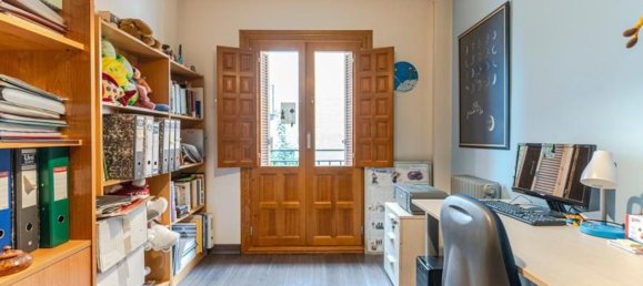 Apartamento de 3 dormitorios en Granada, Spain No. 135432 33