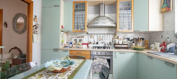 3-salle Appartement à Senago, Italy No. 223072 17