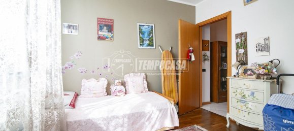 3-salle Appartement à Senago, Italy No. 223072 26