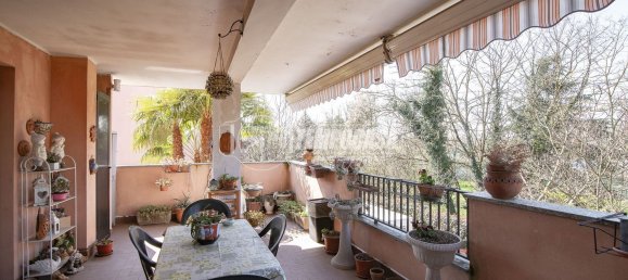 3-salle Appartement à Senago, Italy No. 223072 21