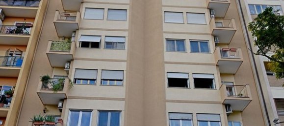 3 rooms Apartment in Rome, Italy No. 72749 12