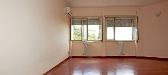 3 rooms Apartment in Rome, Italy No. 72749 18