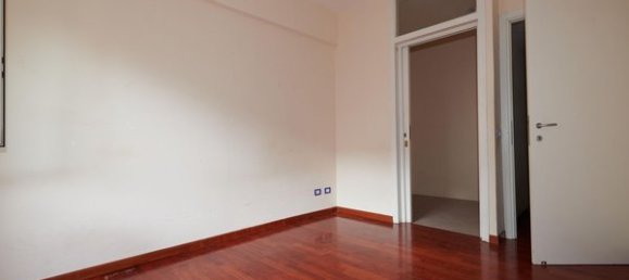 3 rooms Apartment in Rome, Italy No. 72749 16