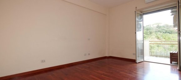 3 rooms Apartment in Rome, Italy No. 72749 21