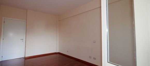 3 rooms Apartment in Rome, Italy No. 72749 8
