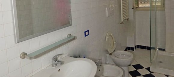 3 rooms Apartment in Rome, Italy No. 72749 31