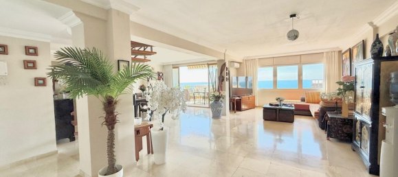 3 bedrooms Penthouse in Fuengirola, Spain No. 40299 7