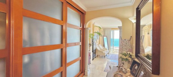 3 bedrooms Penthouse in Fuengirola, Spain No. 40299 16