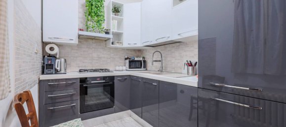 Apartamento de 4 dormitorios en Castel San Pietro Terme, Italy No. 292848 2