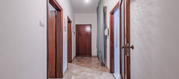 Apartamento de 4 dormitorios en Castel San Pietro Terme, Italy No. 292848 11