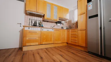 Apartamento de 4 dormitorios en Salzburg, Austria No. 208233