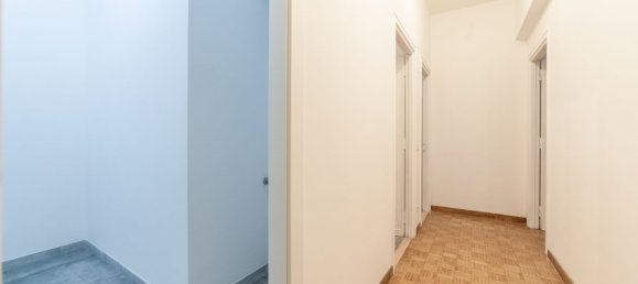 Квартира с 3 комнатами в Рим, Италия № 197359 23