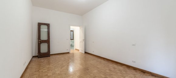 Квартира с 3 комнатами в Рим, Италия № 197359 33