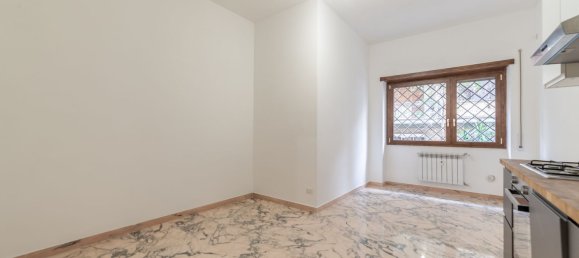 Квартира с 3 комнатами в Рим, Италия № 197359 8