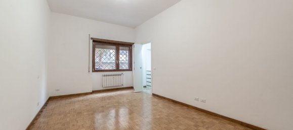 Квартира с 3 комнатами в Рим, Италия № 197359 30