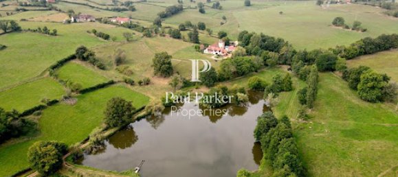 6 bedrooms House in Cluny, France No. 267983 6