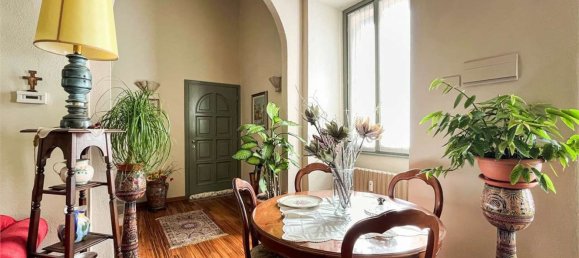 3-salle Appartement à Sesto Calende, Italy No. 127617 6