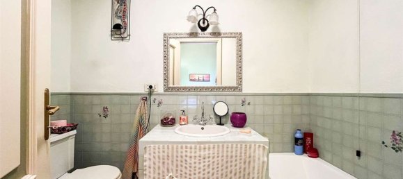 3-salle Appartement à Sesto Calende, Italy No. 127617 35