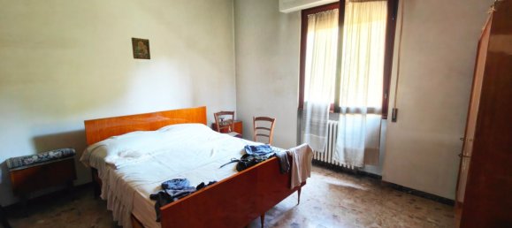 5 rooms House in Castelfranco Piandiscò, Italy No. 169077 9