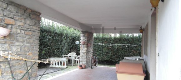10 rooms Villa in Lucca, Italy No. 13879 22
