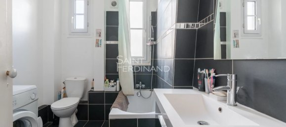 2 bedrooms Apartment in Paris, France No. 115327 6