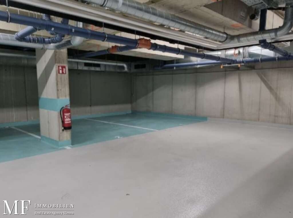  Garage in Vienna, Austria No. 123793