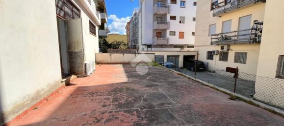 Propriété commerciale à Aprilia, Italy 160m² No. 47715 7