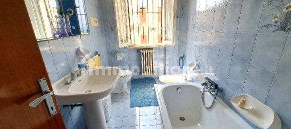 Apartamento de 3 dormitorios en Pesaro, Italy No. 295788 15