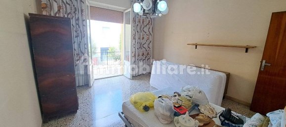 Apartamento de 3 dormitorios en Pesaro, Italy No. 295788 12