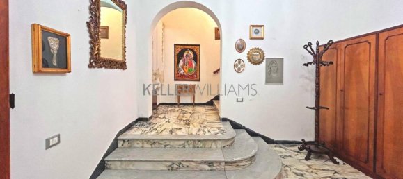 Дом с 8 комнатами в Пьомбино, Италия № 34754 16