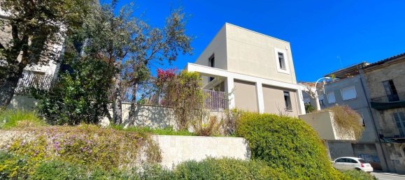 4 rooms House in San Benedetto del Tronto, Italy No. 61202 37