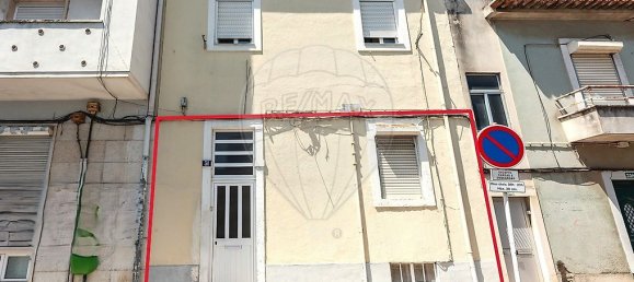 2 bedrooms Apartment in Loures, Portugal No. 281343 2