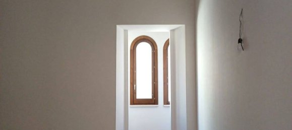 Apartamento de 10 habitaciónes en L'Aquila, Italy No. 212941 9