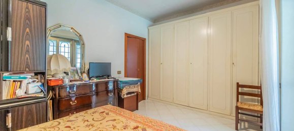 Apartamento T2 em Rome, Italy N.º 301221 11
