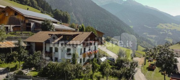 5 bedrooms Villa in Trentino-Alto Adige, Italy No. 356759 3