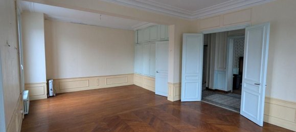 6 bedrooms House in La Loupe, France No. 228842 13