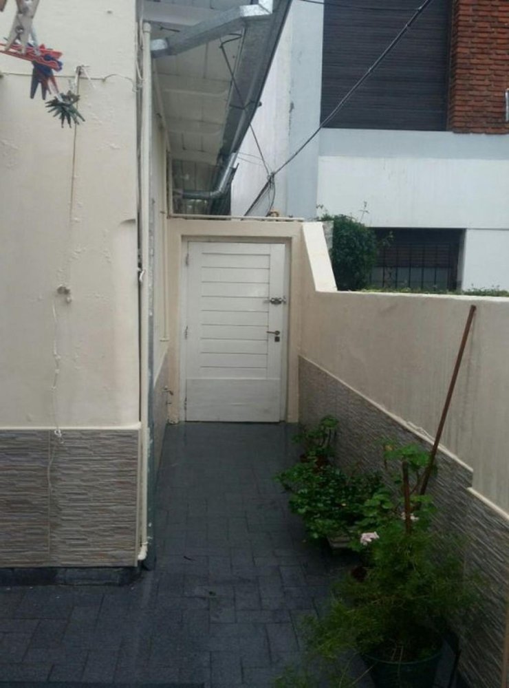 Casa de 2 dormitorios en Buenos Aires, Argentina No. 270