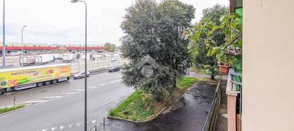 2 Schlafzimmer Wohnung in Milan, Italy, Nr. 357776 24