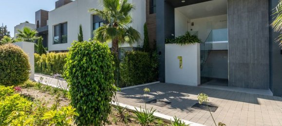 4 bedrooms Duplex in Marbella, Spain No. 179989 24