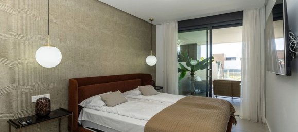 4 bedrooms Duplex in Marbella, Spain No. 179989 4