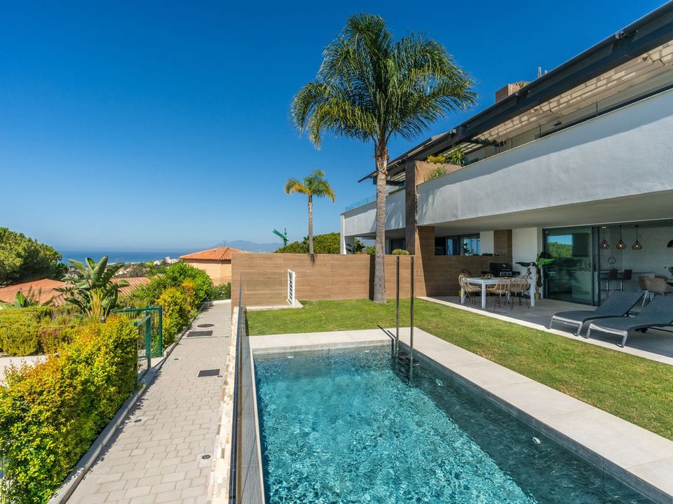 4 bedrooms Duplex in Marbella, Spain No. 179989